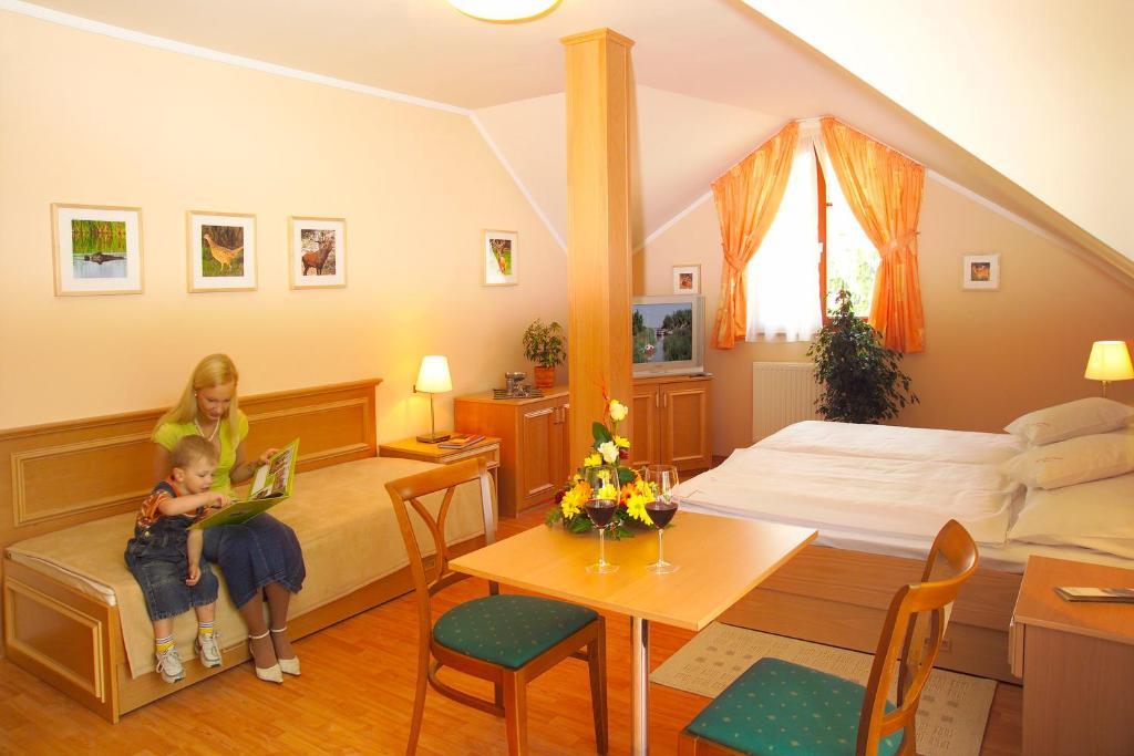 Vadaszkuert Panzio Sopron Room photo